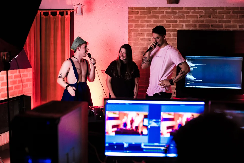 Apresentação musical · Live DJ Katrip