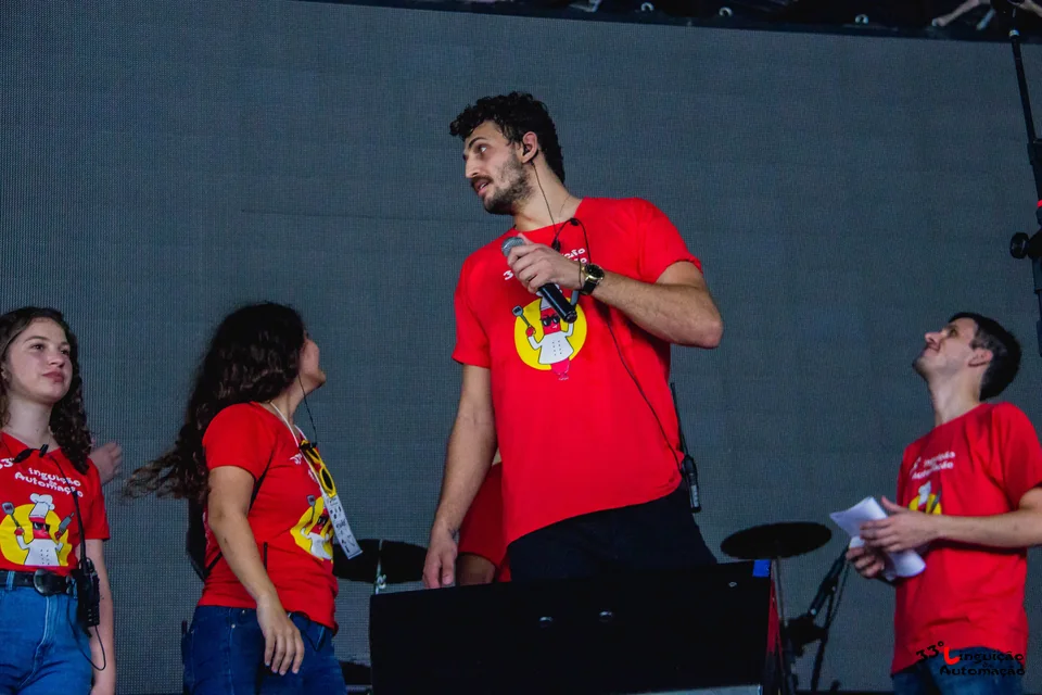 Coordenação no palco · 33º Linguição · 2019